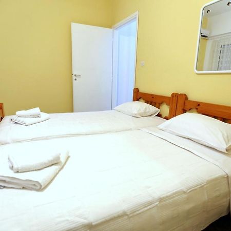 Maria Apartments Asíni Екстериор снимка